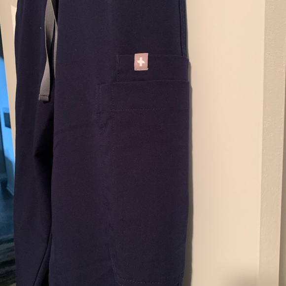 Like new, Figs navy scrub set - Picture 4 of 8